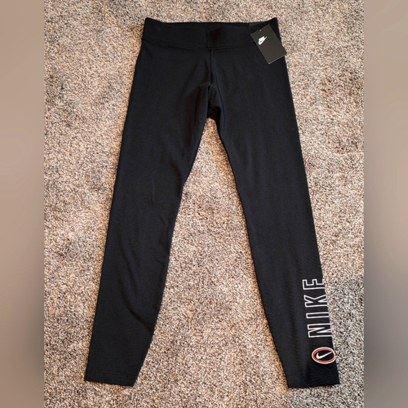 Nike Tight Fit Regular Length Leggings- Size Medium - Picture 1 of 6